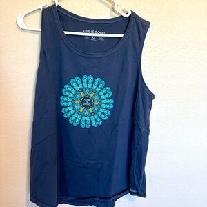 Ladies Life is Good tank size XL